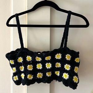 Crochet blue flower festival top💙💛